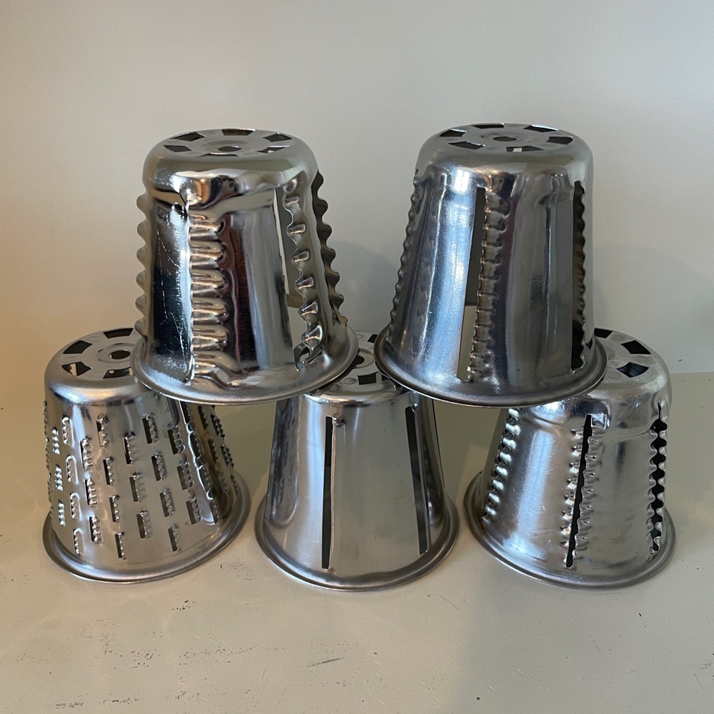 Saladmaster Food Processor Vintage - 5 Cones Slicer Grater Shredder Complete - Picture 5 of 5